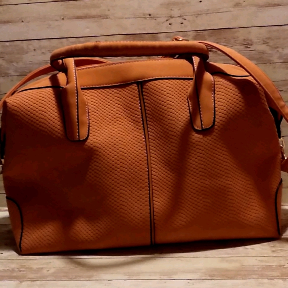 New ladies travel bag . - Picture 1 of 5